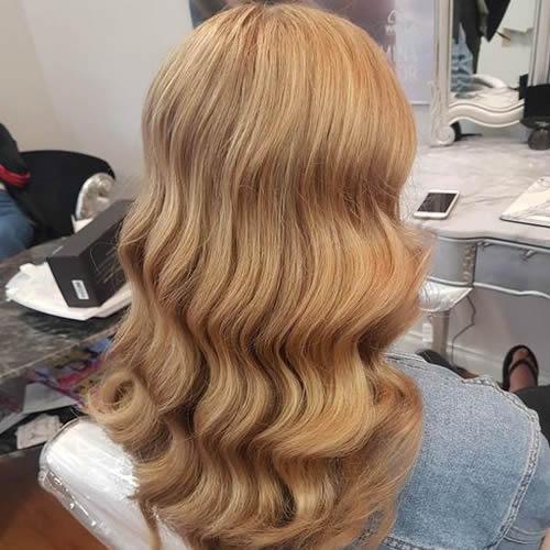 Soft blonde waves